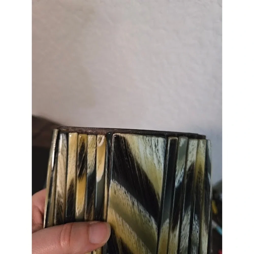 Tory Burch Kerry Resin Clutch - Picture 8 of 13